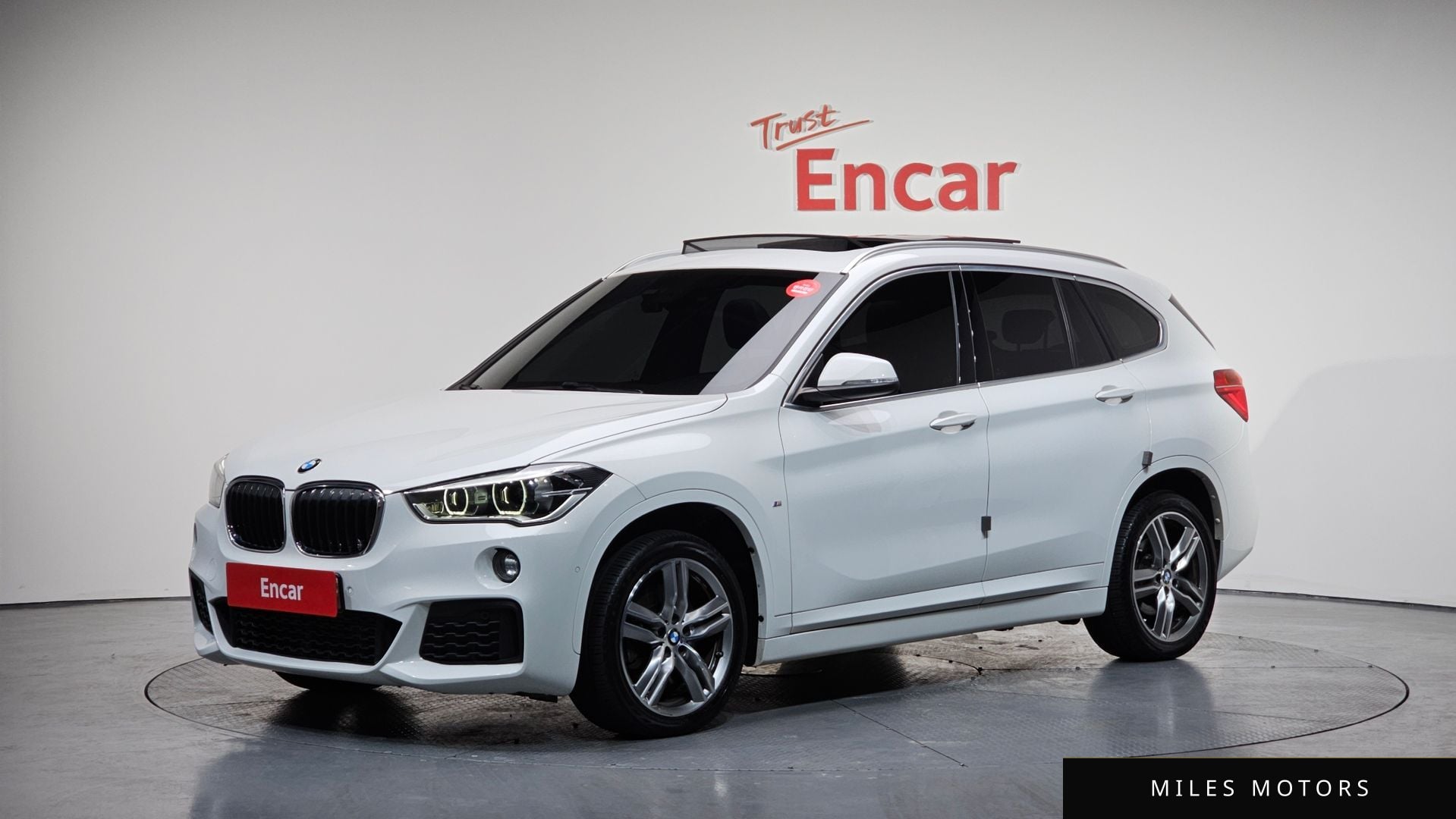 BMW X1 (F48) 2019 — фото 1 из 12