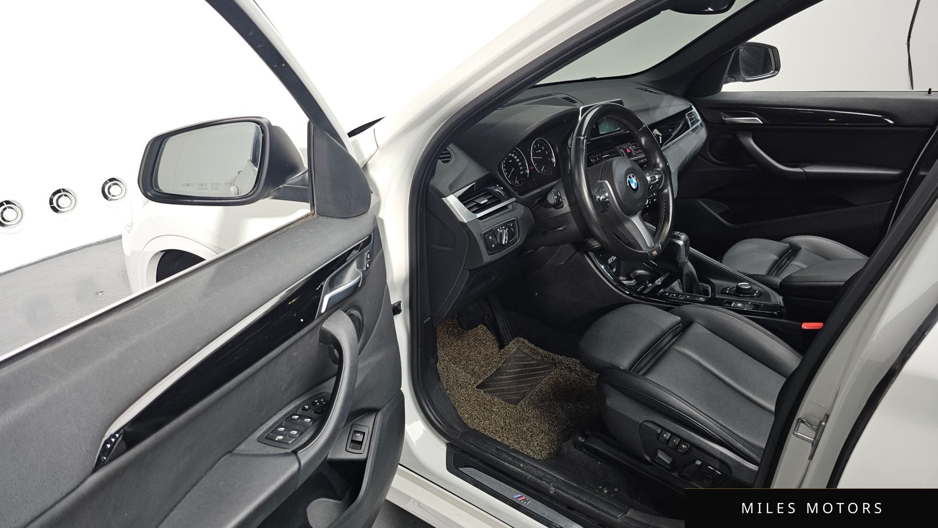 BMW X1 (F48) 2019 — миниатюра 11