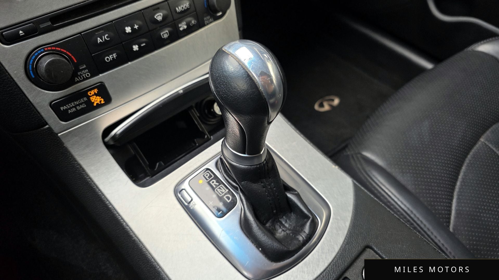 Infiniti G37 2009 — миниатюра 9