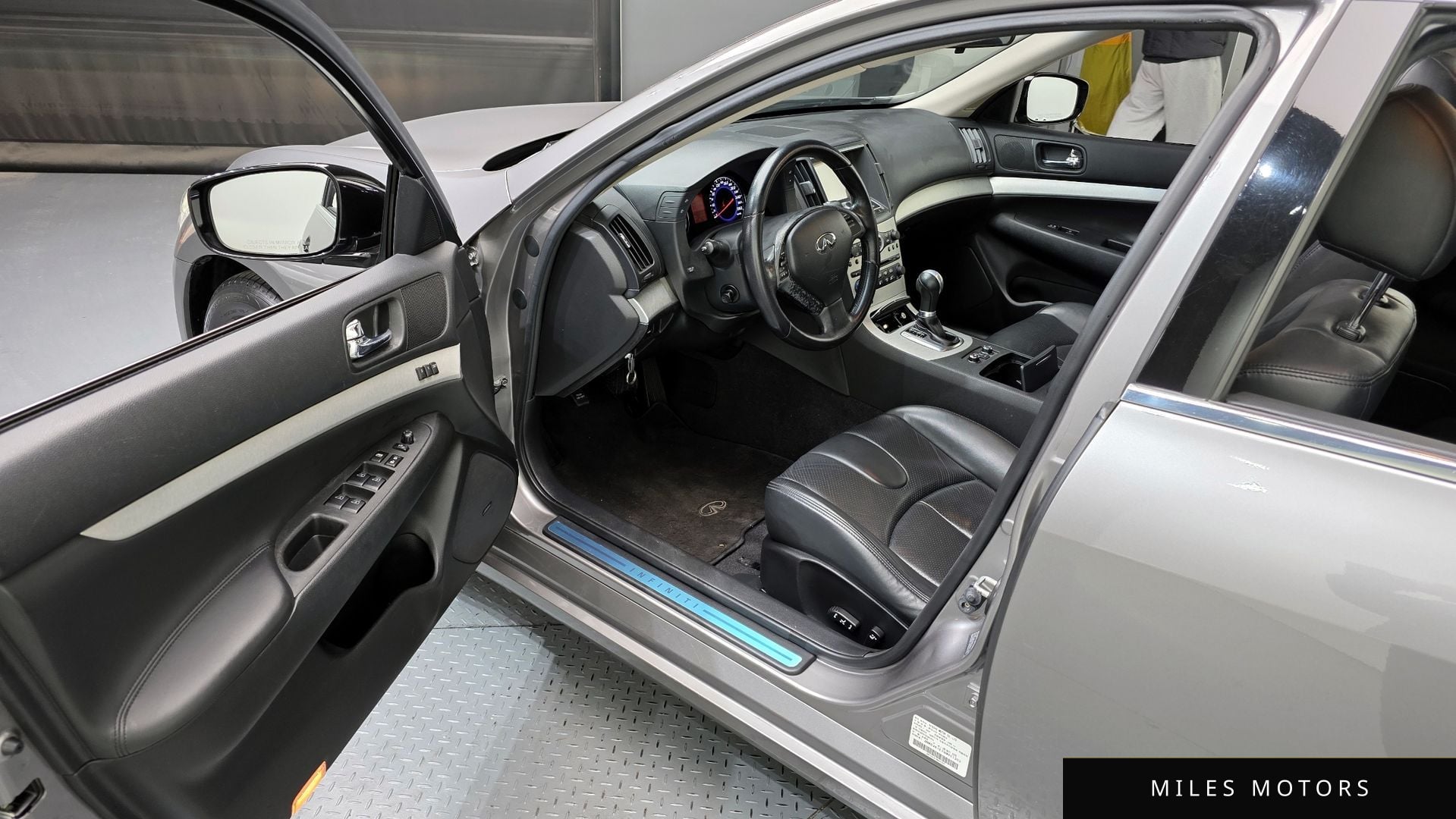 Infiniti G37 2009 — миниатюра 10