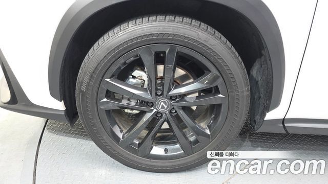 Лексус NX350h 2025 — миниатюра 4