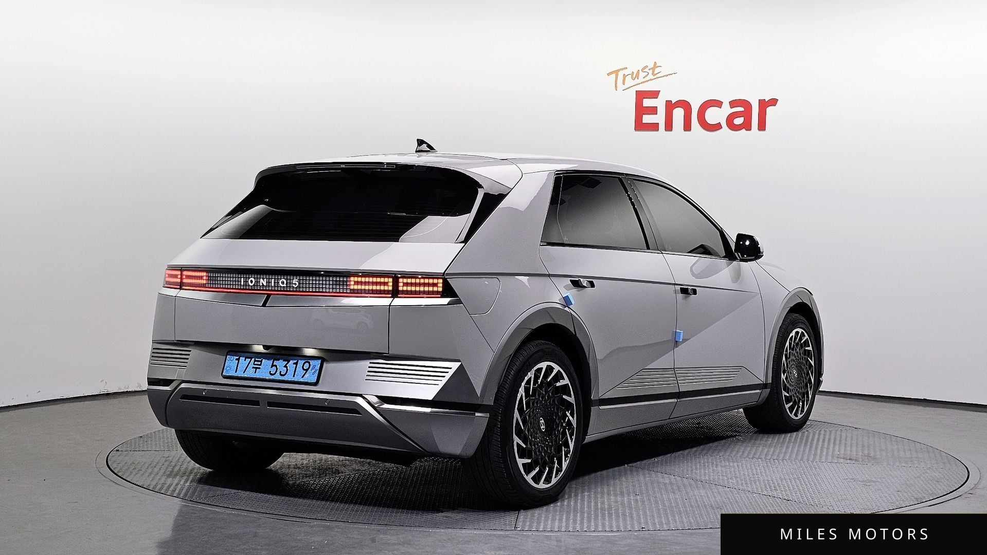 Hyundai Ioniq5 2022 — миниатюра 2