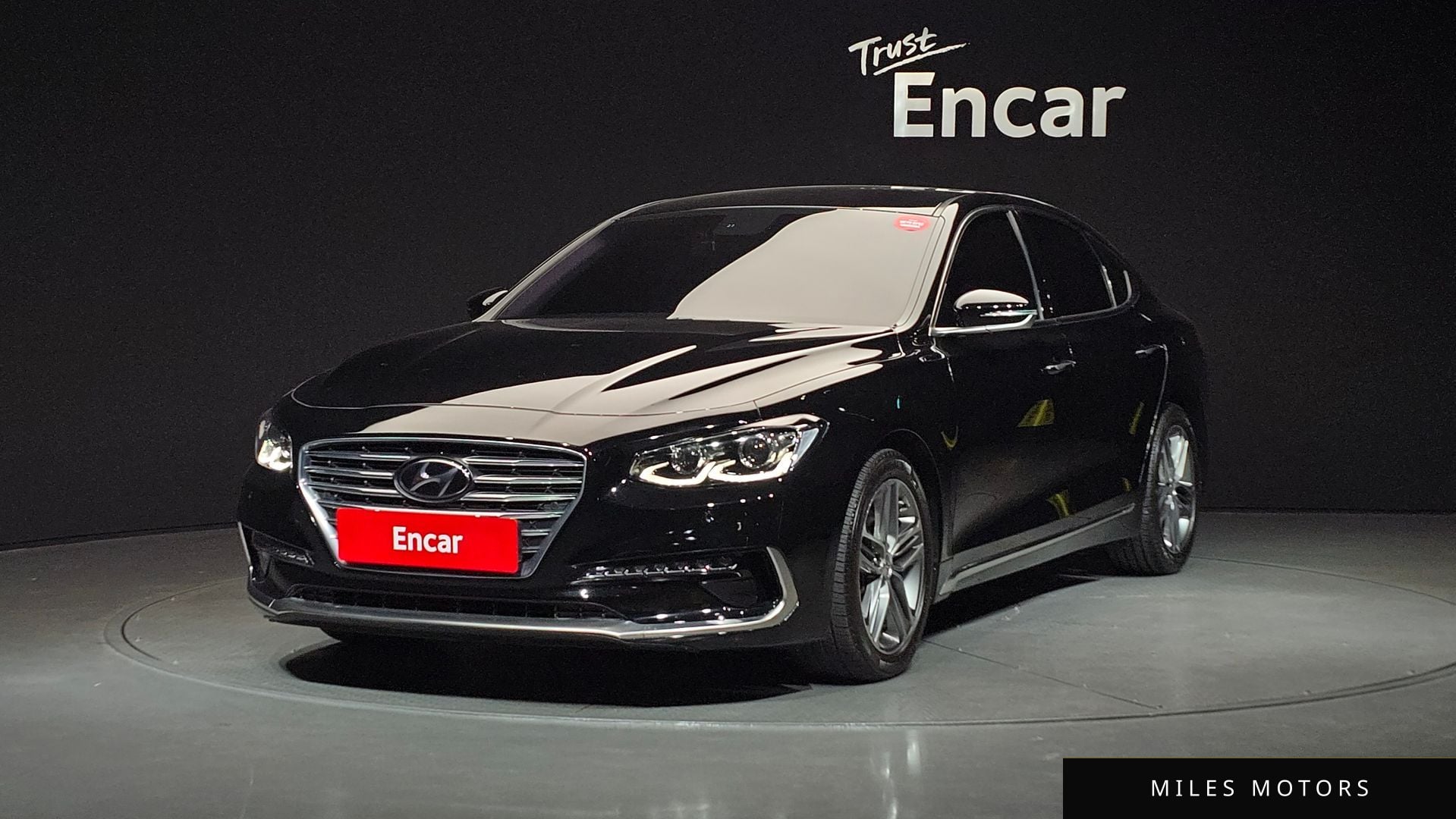 Hyundai Grandeur 2018 — фото 1 из 12