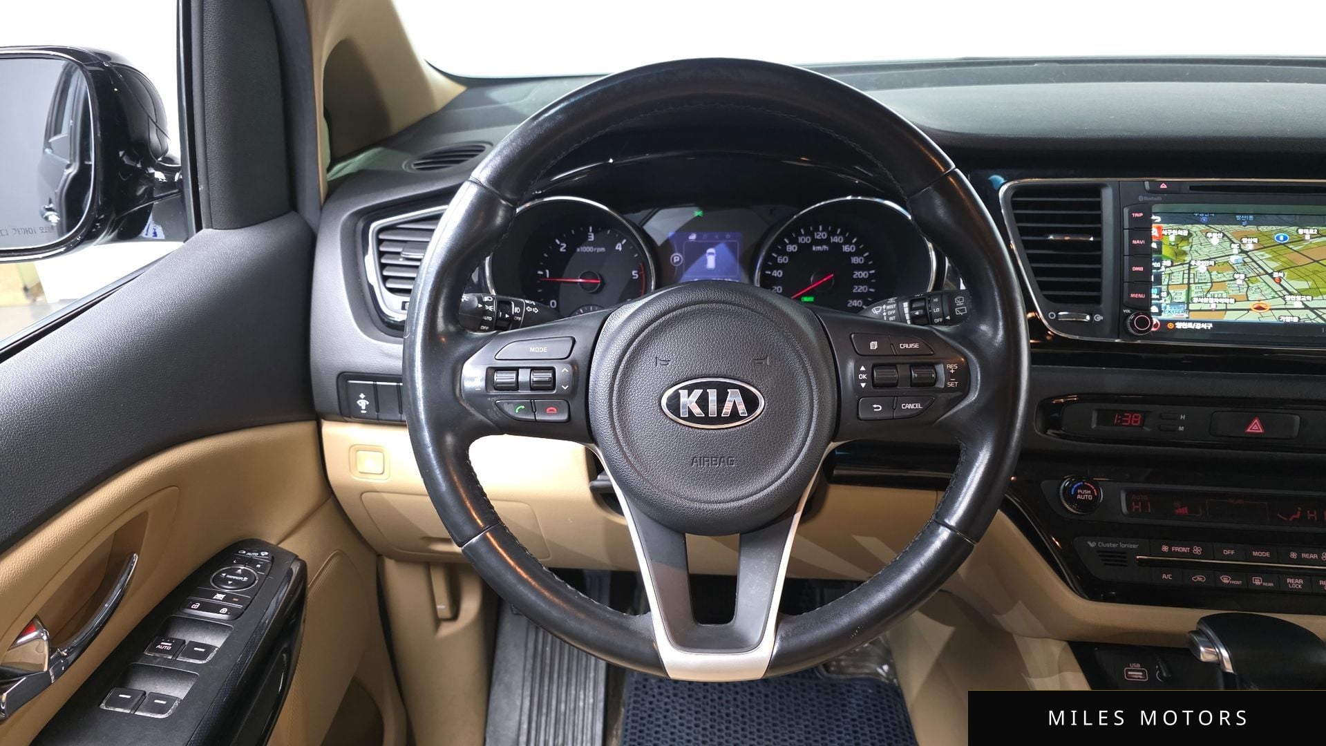 Kia Canival 2017 — миниатюра 14