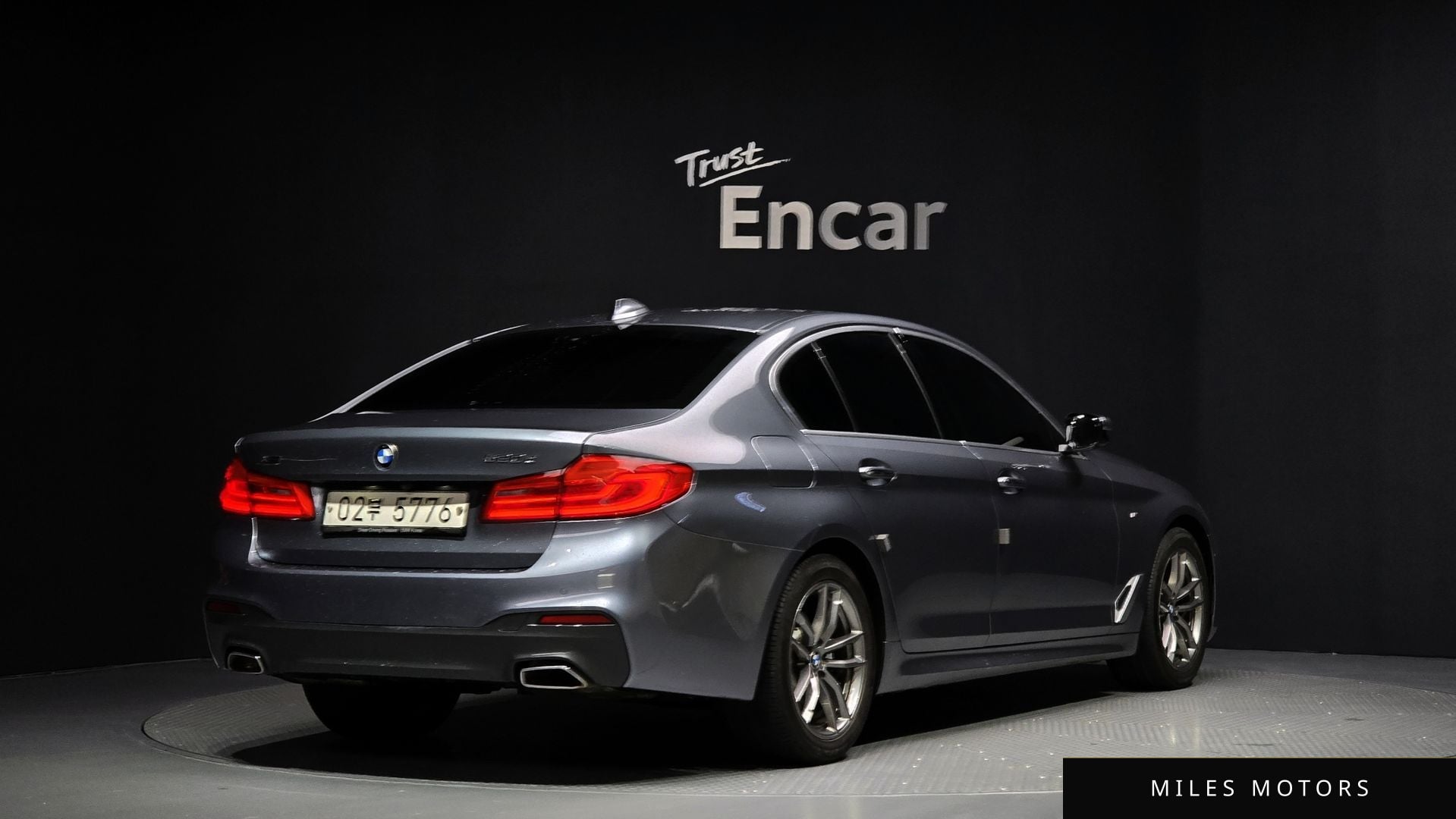 BMW 5시리즈 (G30) 2018 — миниатюра 2