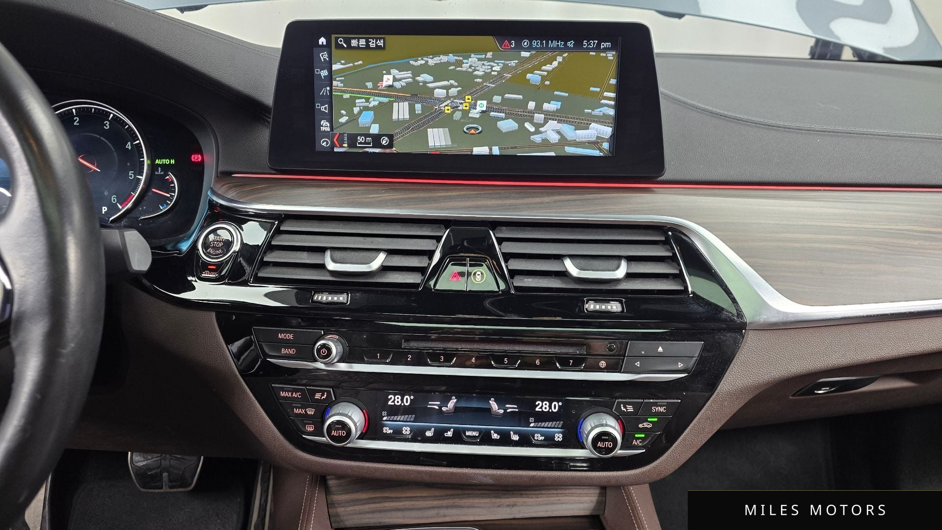 BMW 5시리즈 (G30) 2018 — миниатюра 14