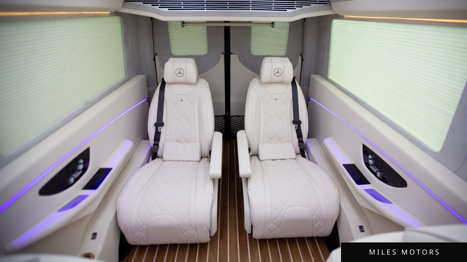 Mercedes-Benz 스프린터 2023 — миниатюра 13
