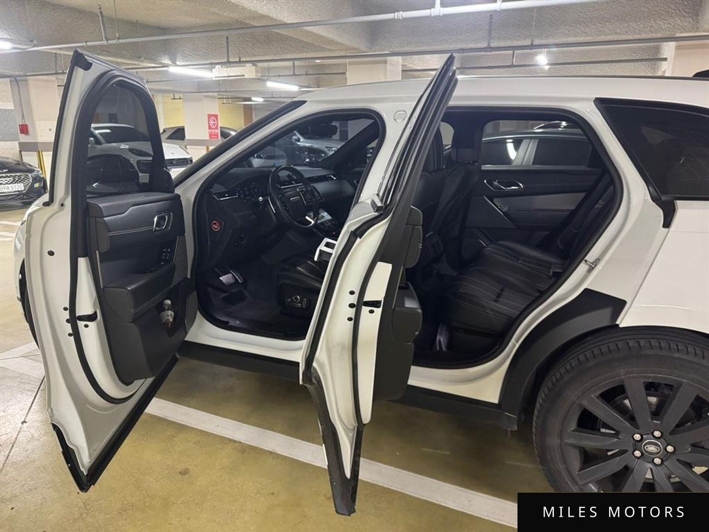 Land Rover 레인지로버 벨라 2018 — миниатюра 8