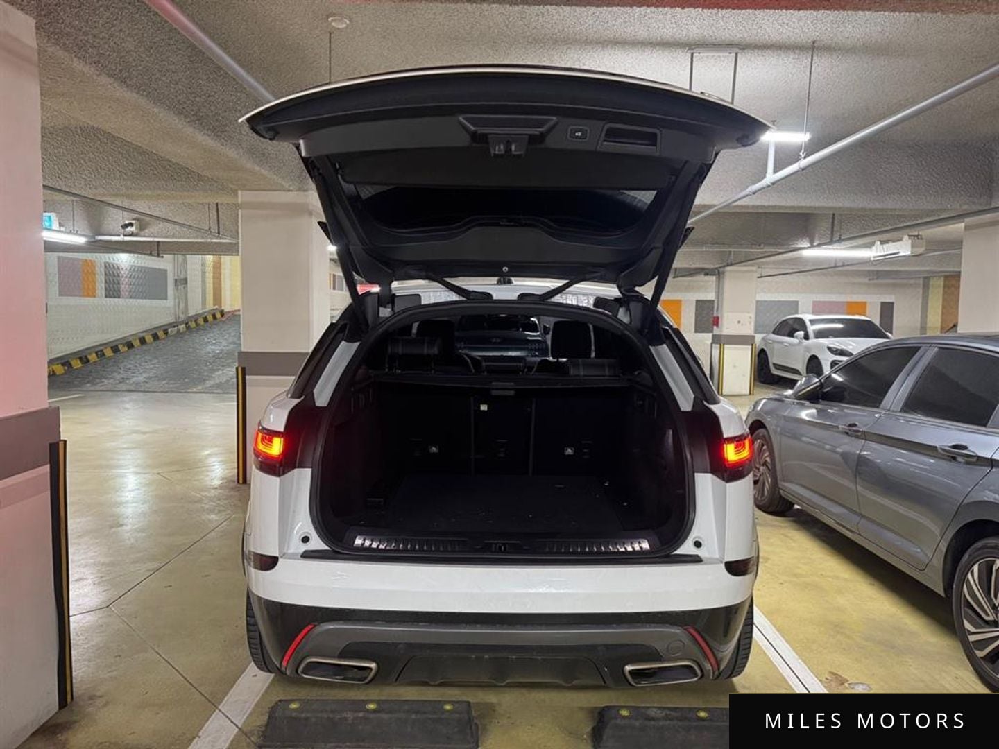 Land Rover 레인지로버 벨라 2018 — миниатюра 11