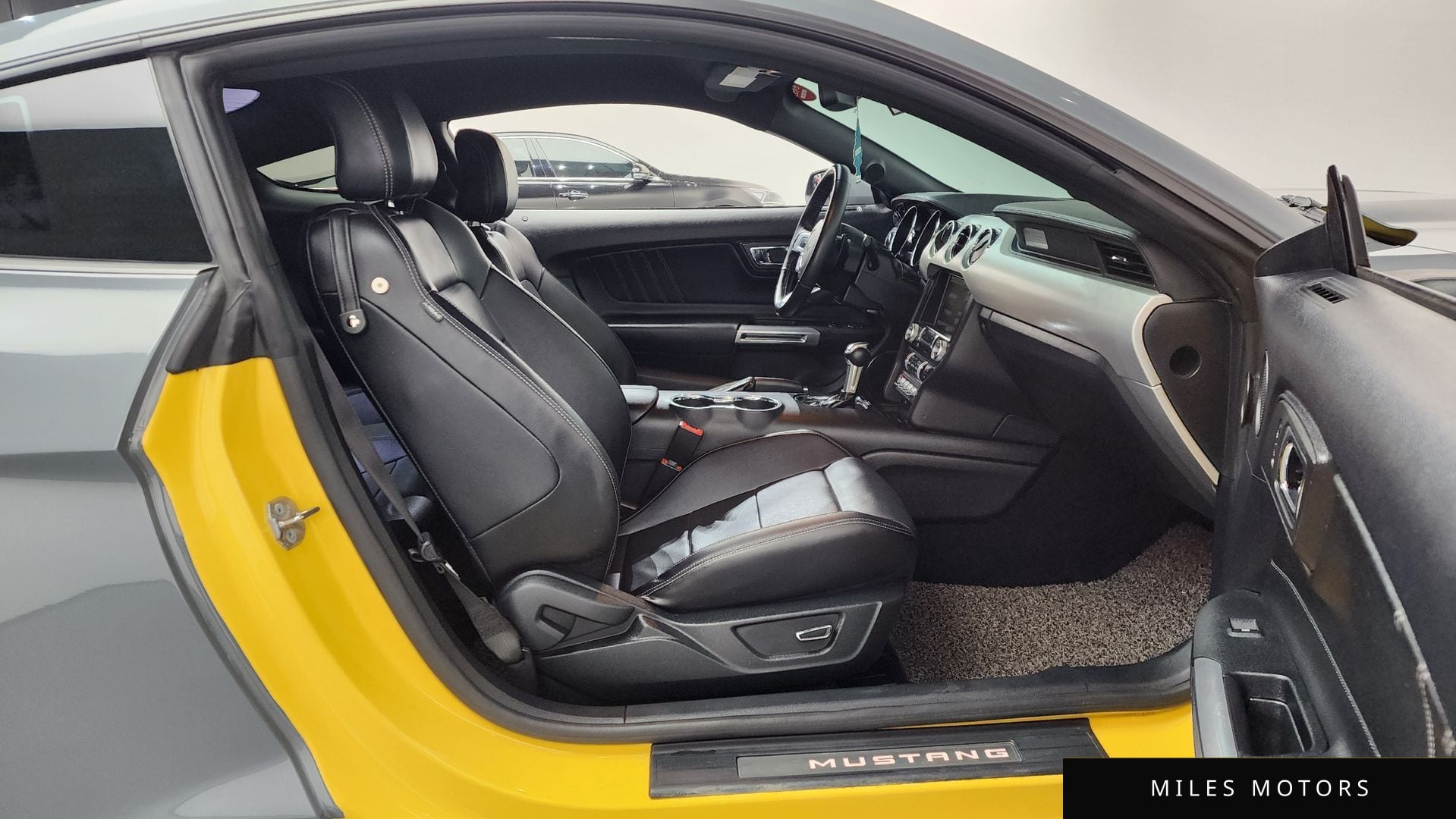 Ford Mustang 2015 — миниатюра 11