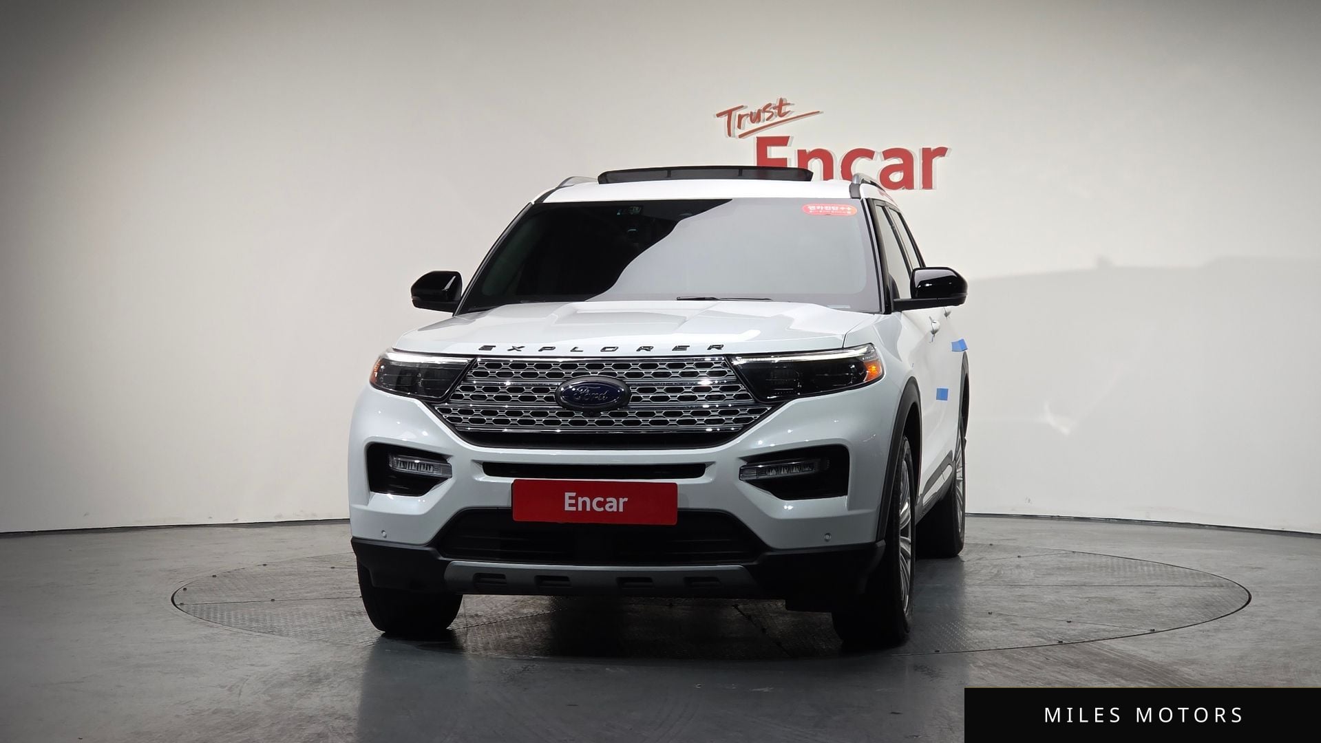 Ford Explorer 2022 — миниатюра 2