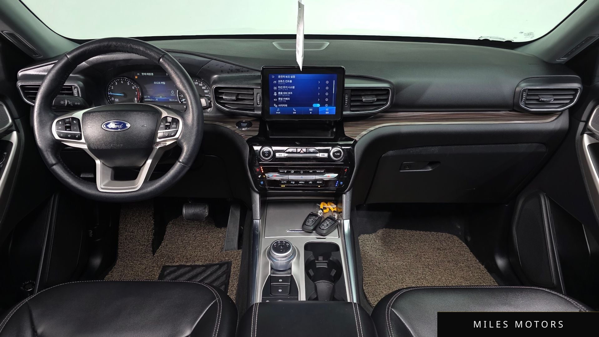 Ford Explorer 2022 — миниатюра 6