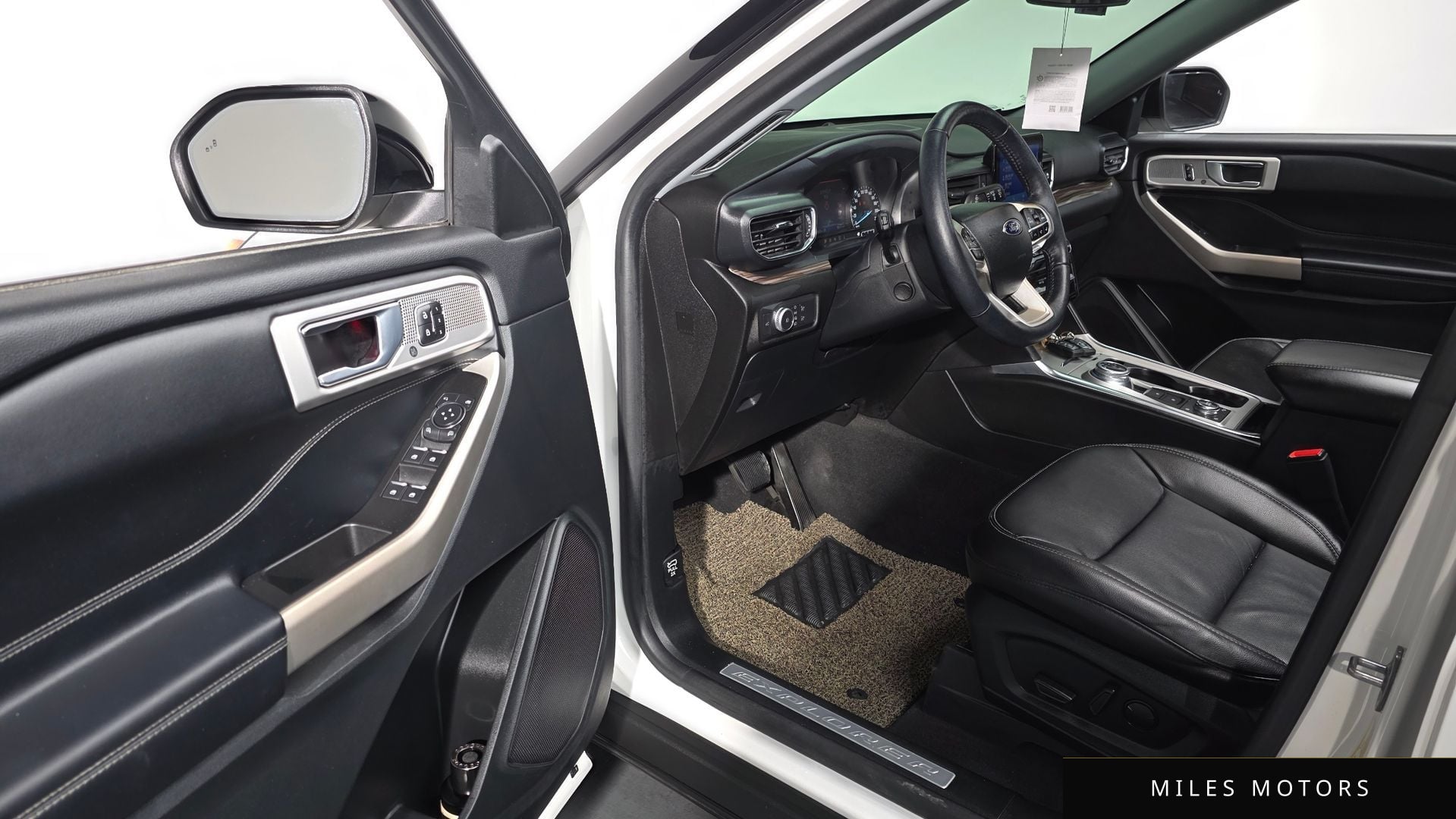Ford Explorer 2022 — миниатюра 11