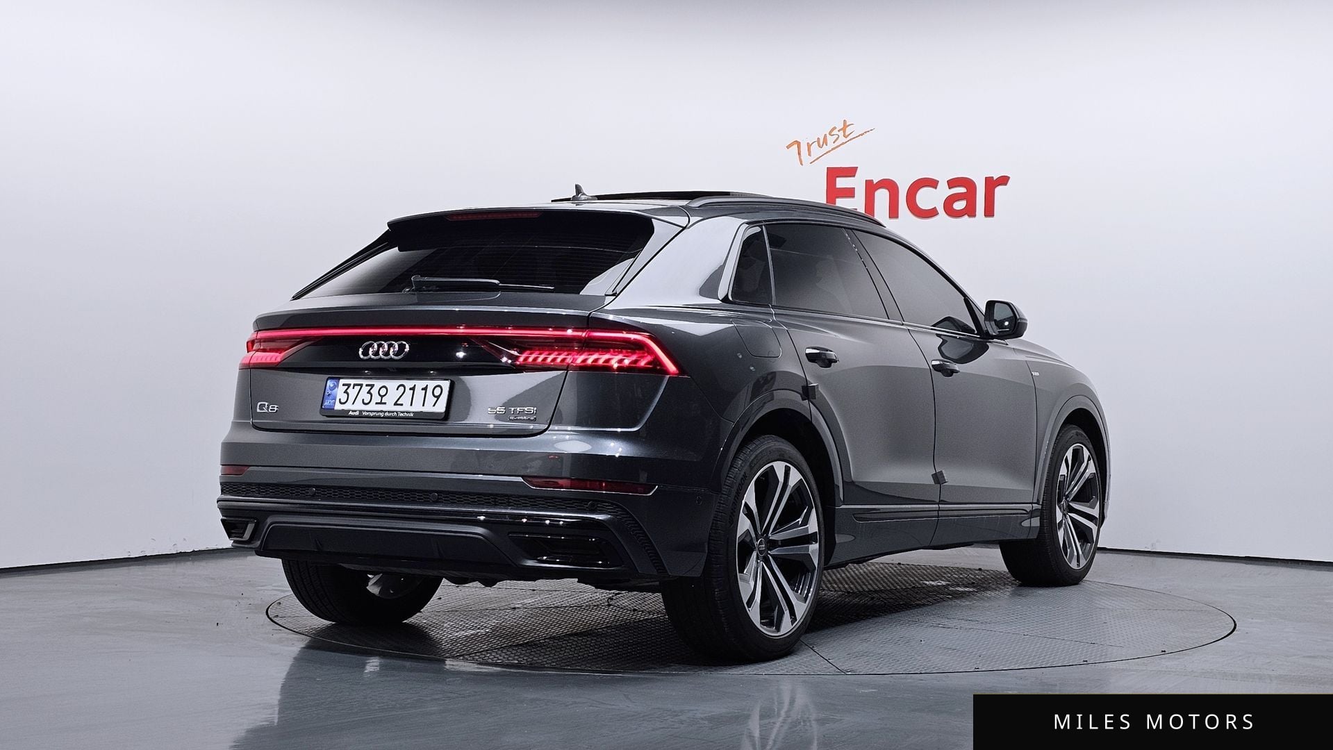 Audi Q8 (4M) 2023 — миниатюра 2