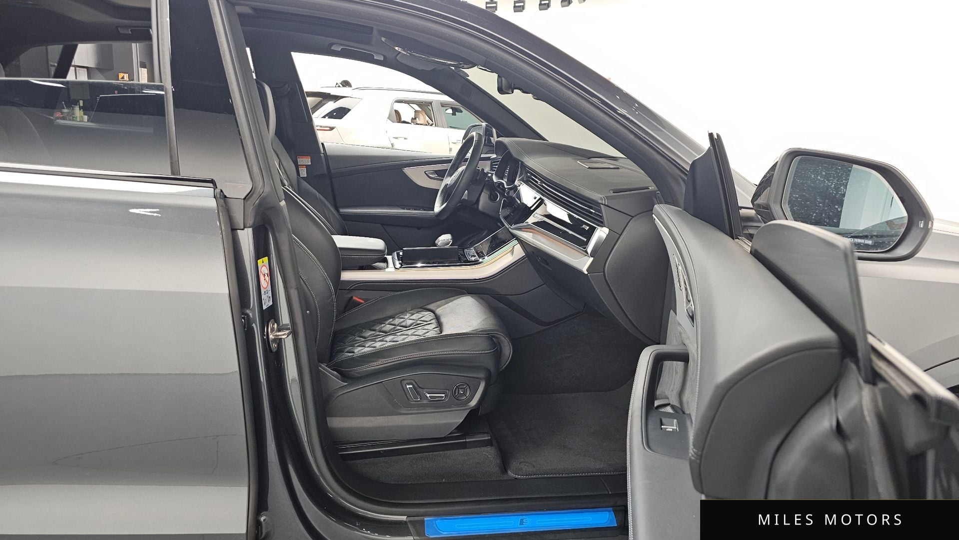 Audi Q8 (4M) 2023 — миниатюра 11