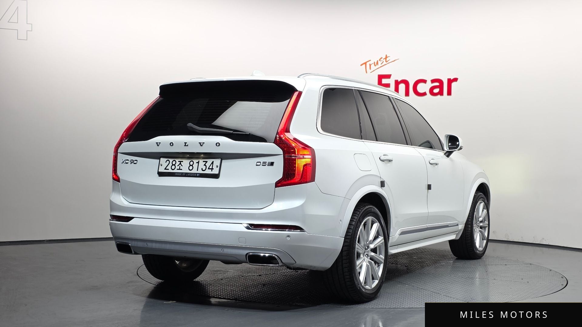 Volvo XC90 2018 — миниатюра 2