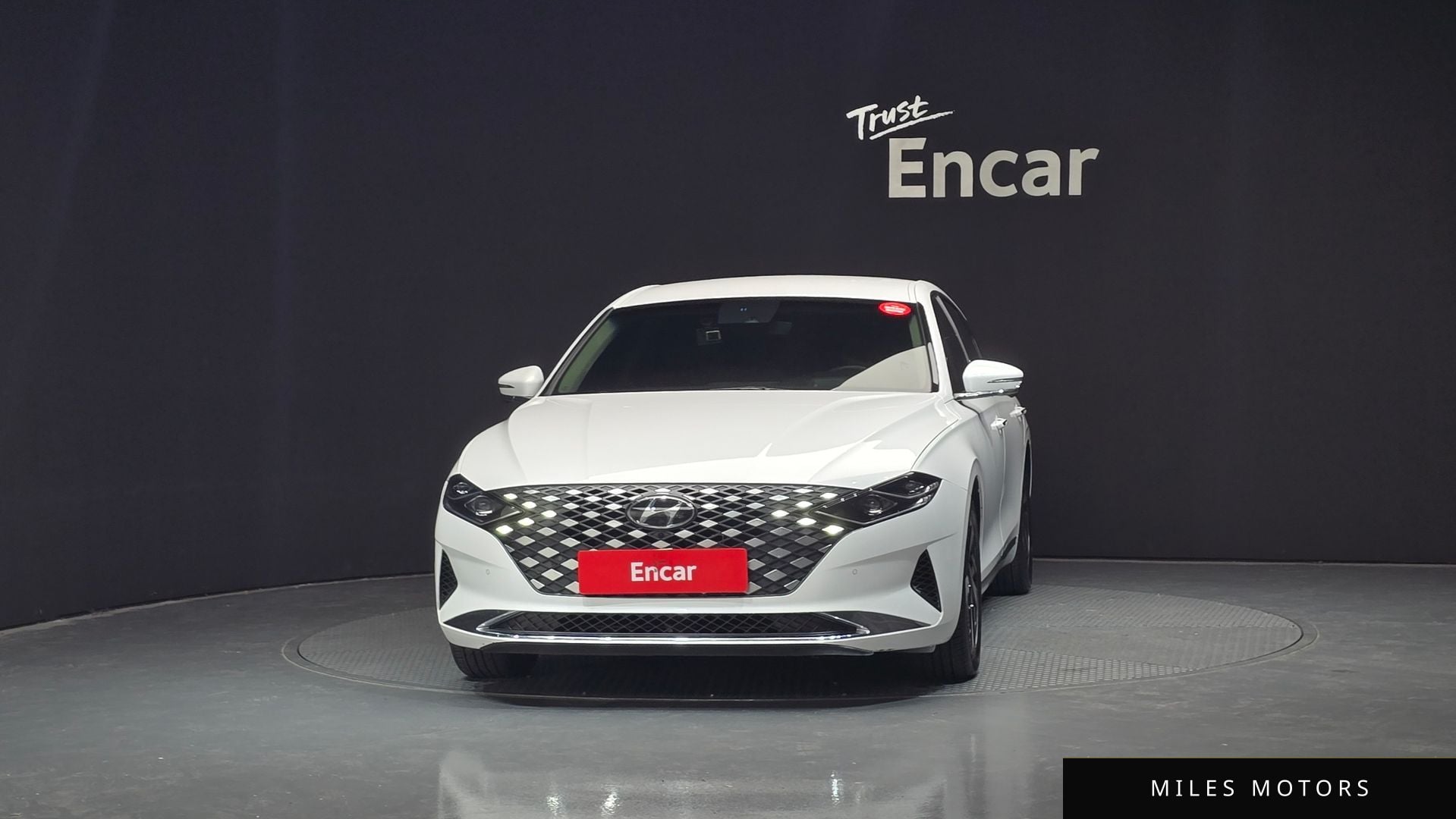 Hyundai Grandeur 2023 — миниатюра 3