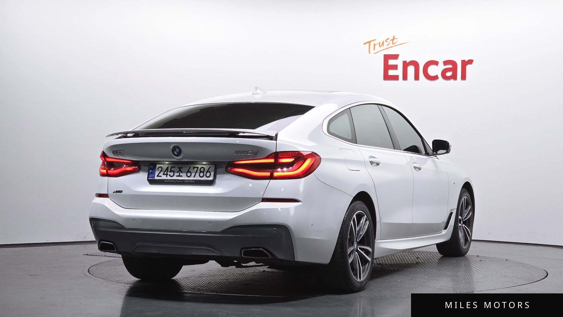 BMW 6 Series GT (G32) 2021 — миниатюра 2