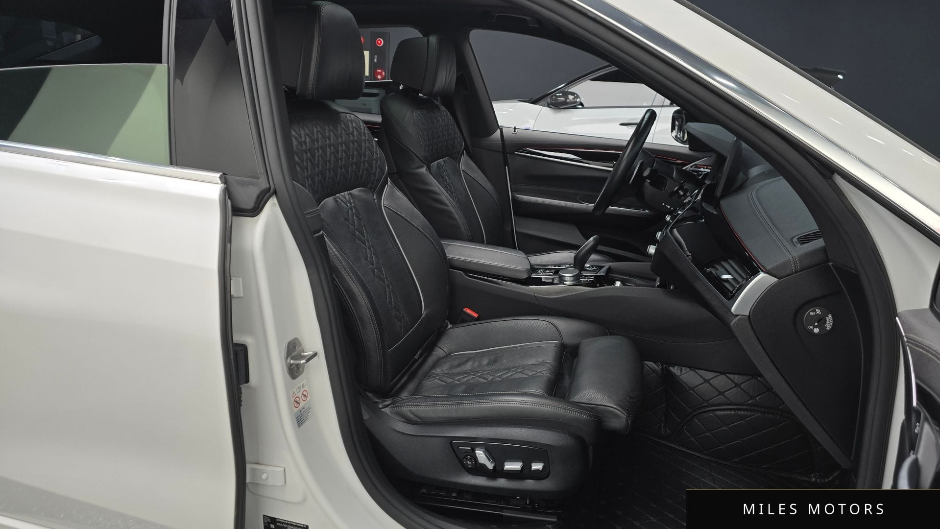 BMW 6 Series GT (G32) 2021 — миниатюра 10