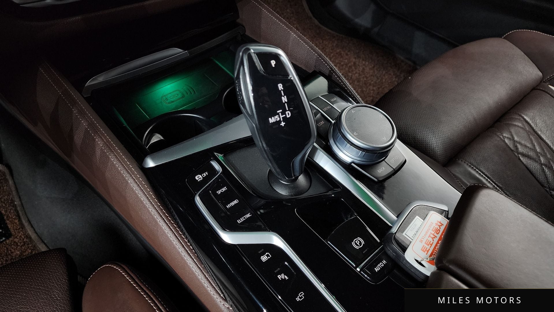 BMW 5 Series (G30) 2021 — миниатюра 9