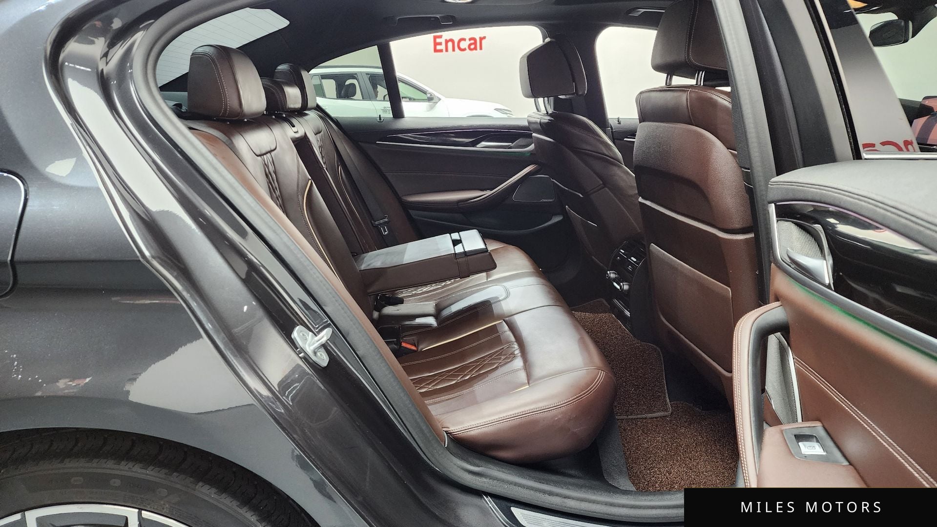 BMW 5 Series (G30) 2021 — миниатюра 12