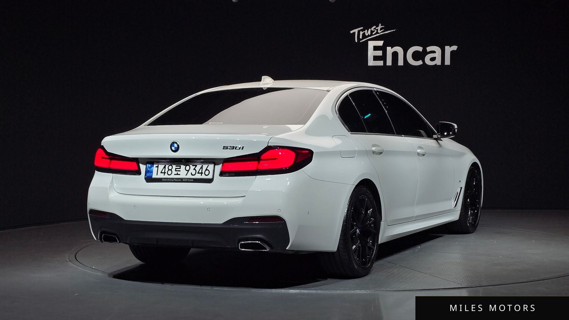 BMW 5 Series (G30) 2022 — миниатюра 2