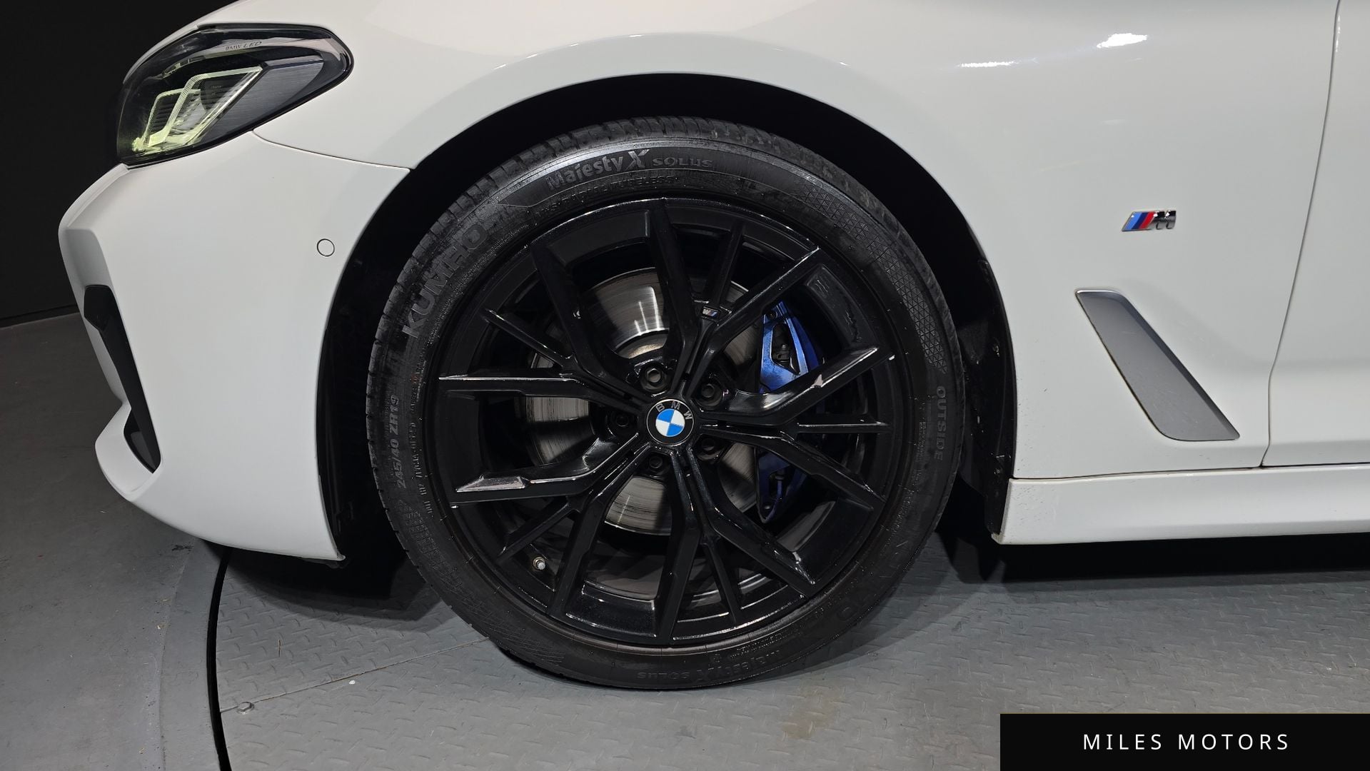 BMW 5 Series (G30) 2022 — миниатюра 5