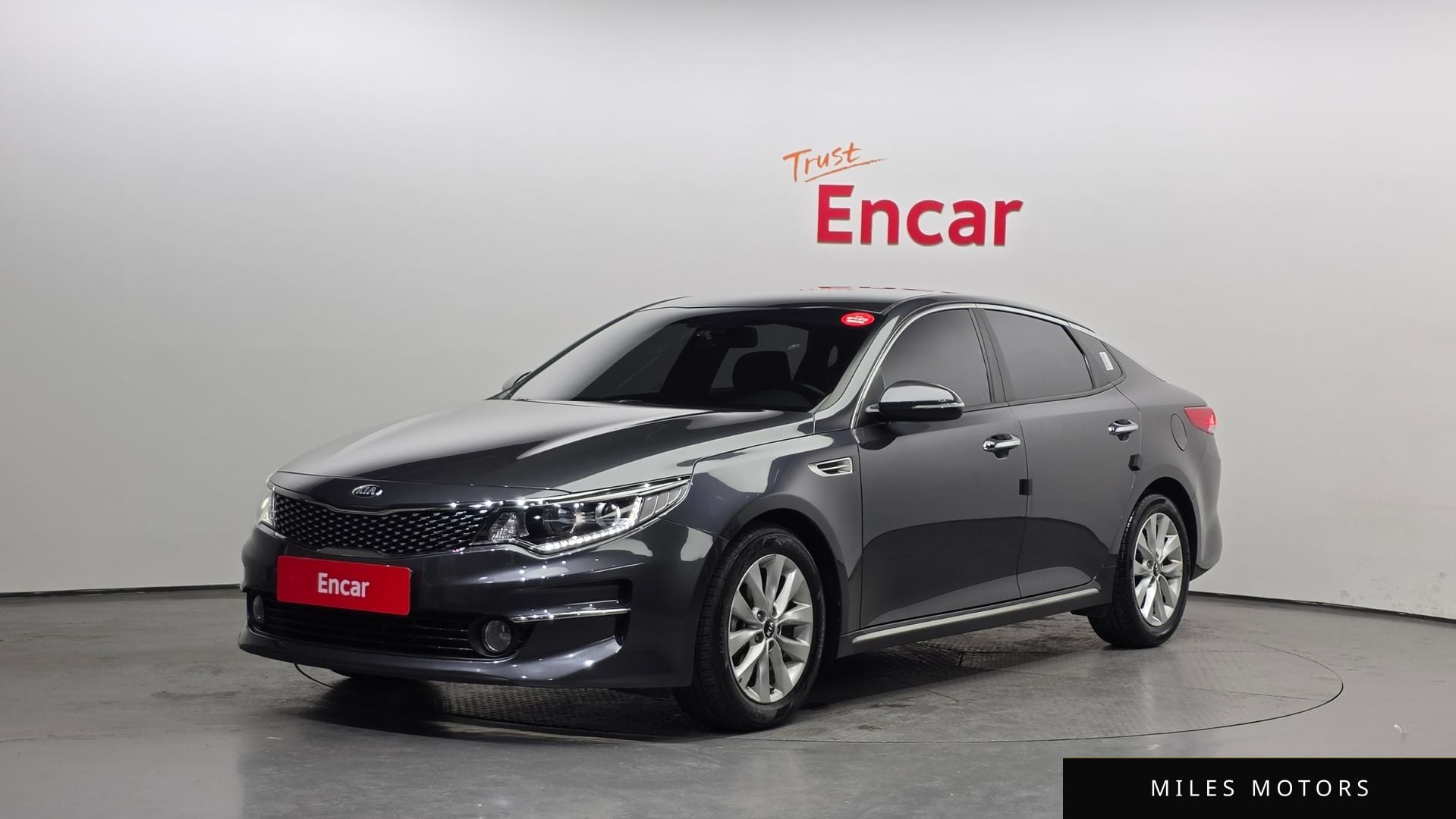Kia K5 2016 — фото 1 из 12