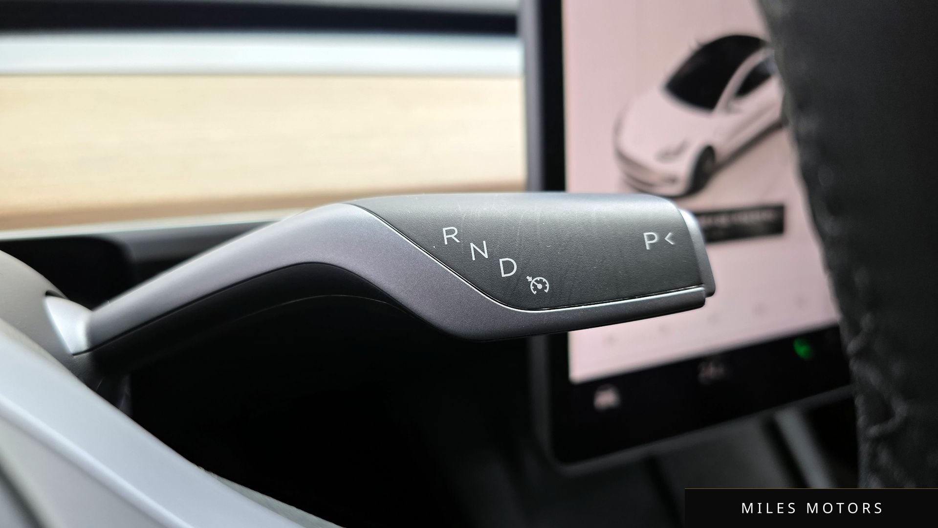 Tesla Model 3 2023 — миниатюра 9