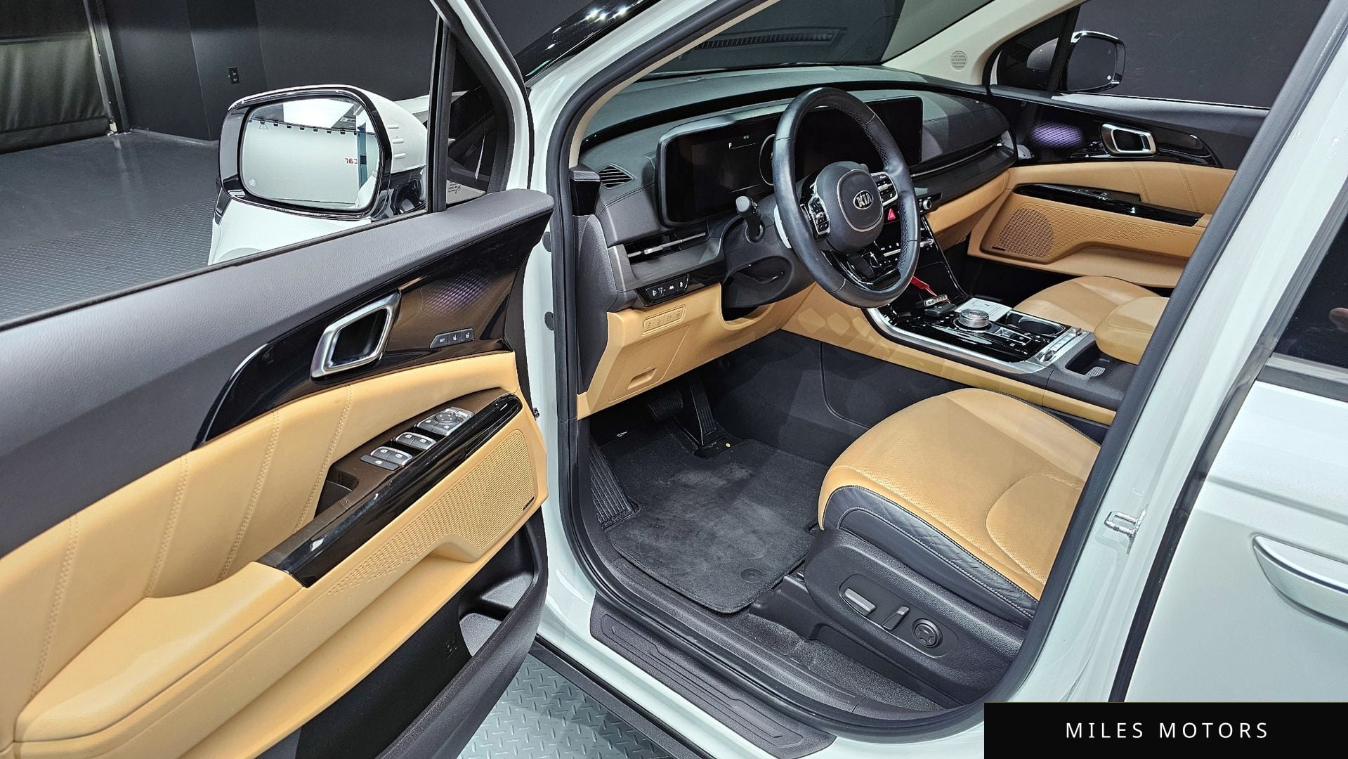 Kia Carnival 2021 — миниатюра 11