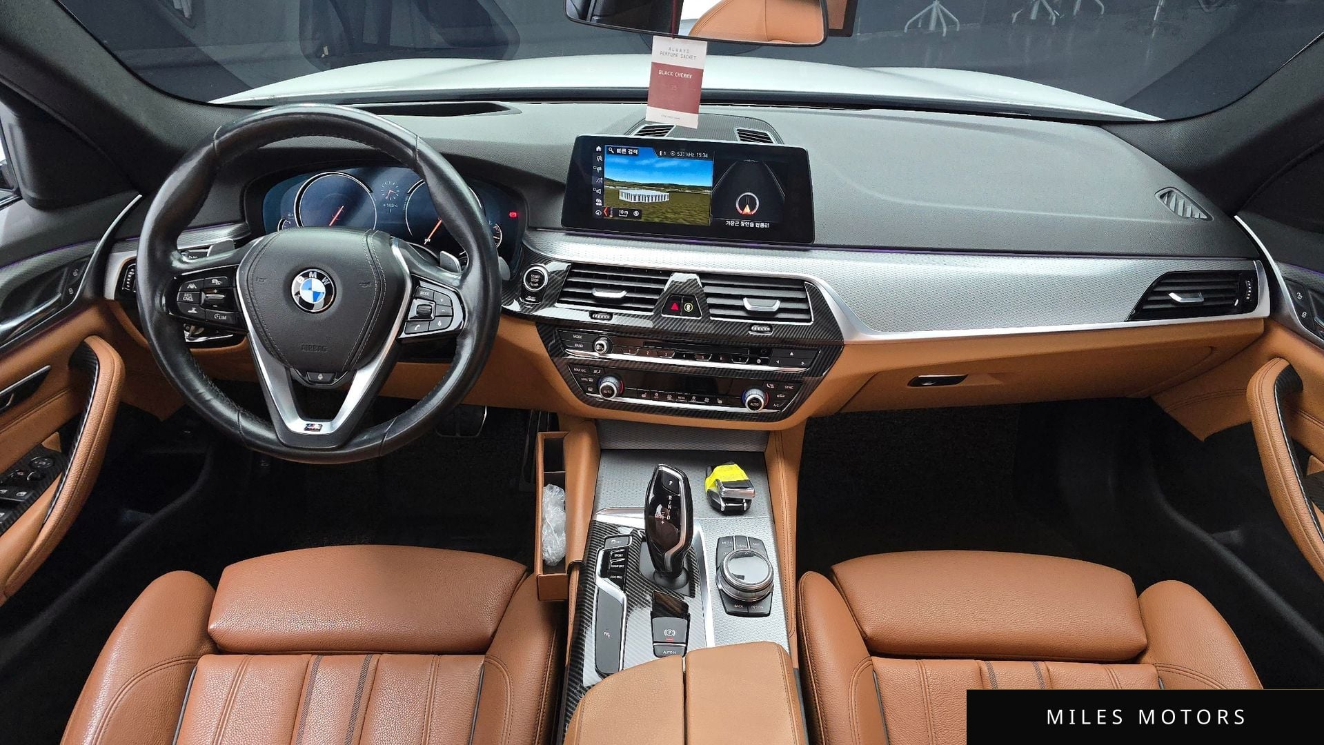 BMW 5 Series (G30) 2017 — миниатюра 7