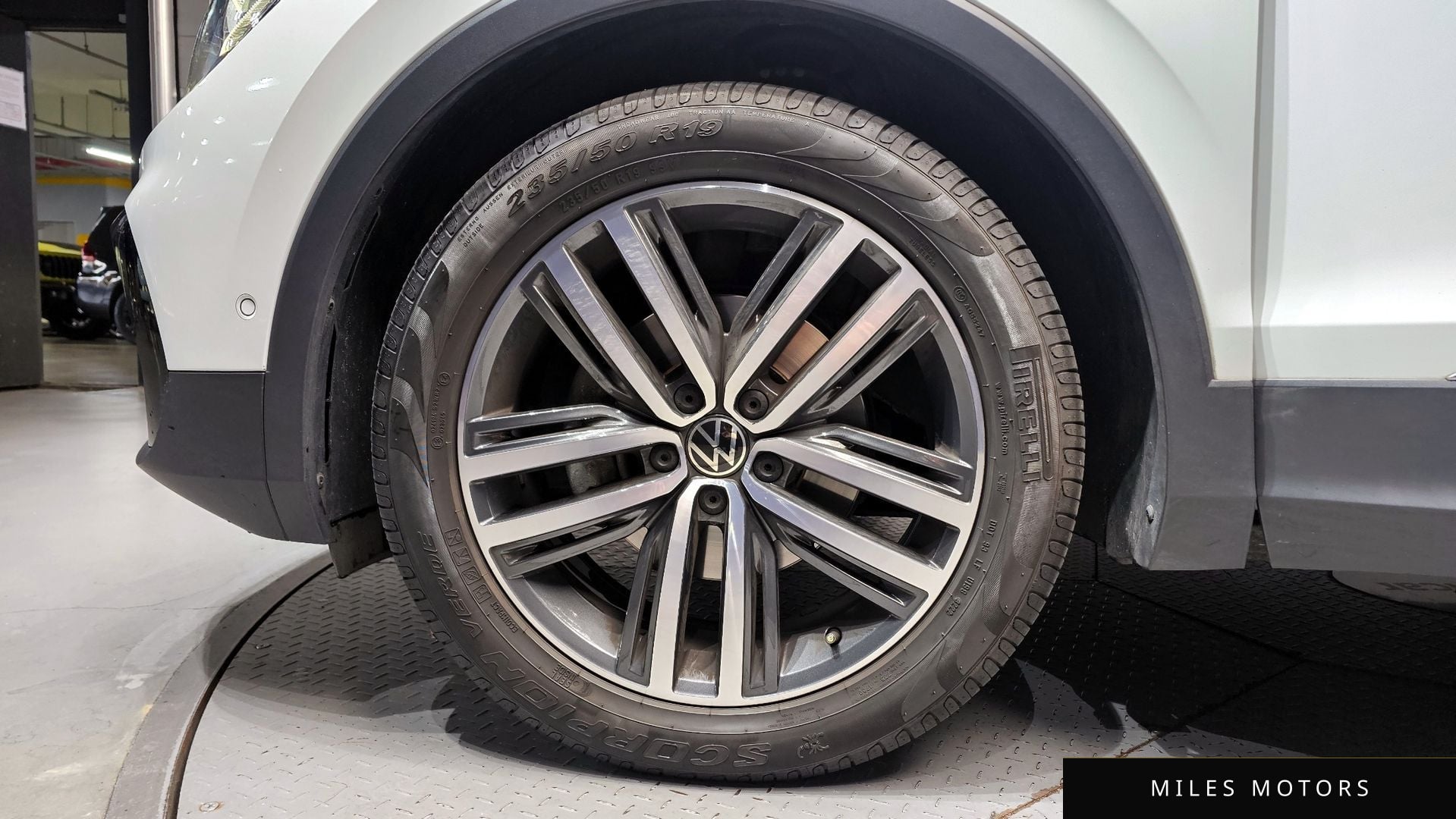 Volkswagen Tiguan 2023 — миниатюра 5
