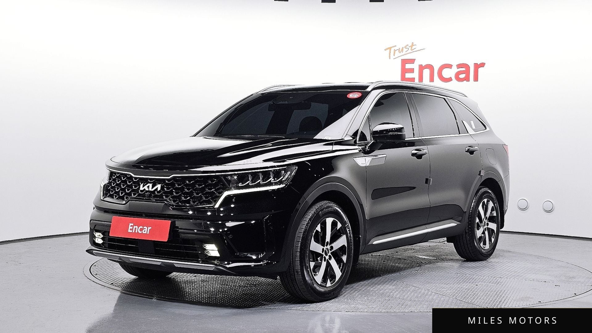 Kia Sorento 2023 — фото 1 из 12