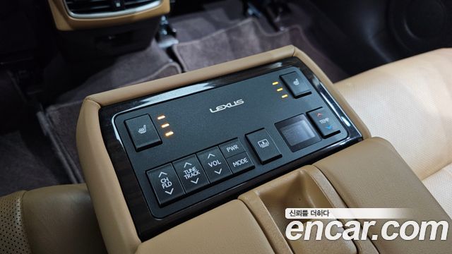 Лексус ES300h 2018 — миниатюра 18