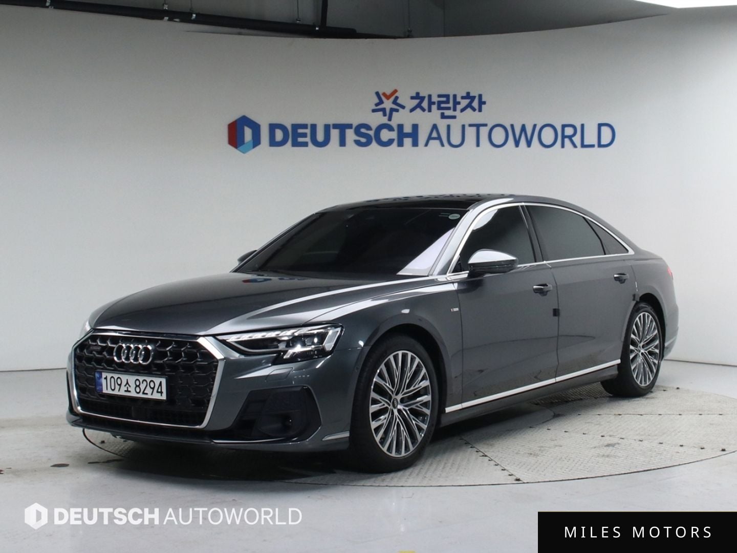 Audi A8 (D5) 2022 — фото 1 из 12