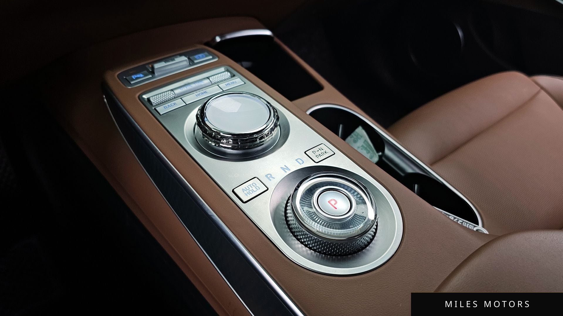 Genesis GV70 2023 — миниатюра 9
