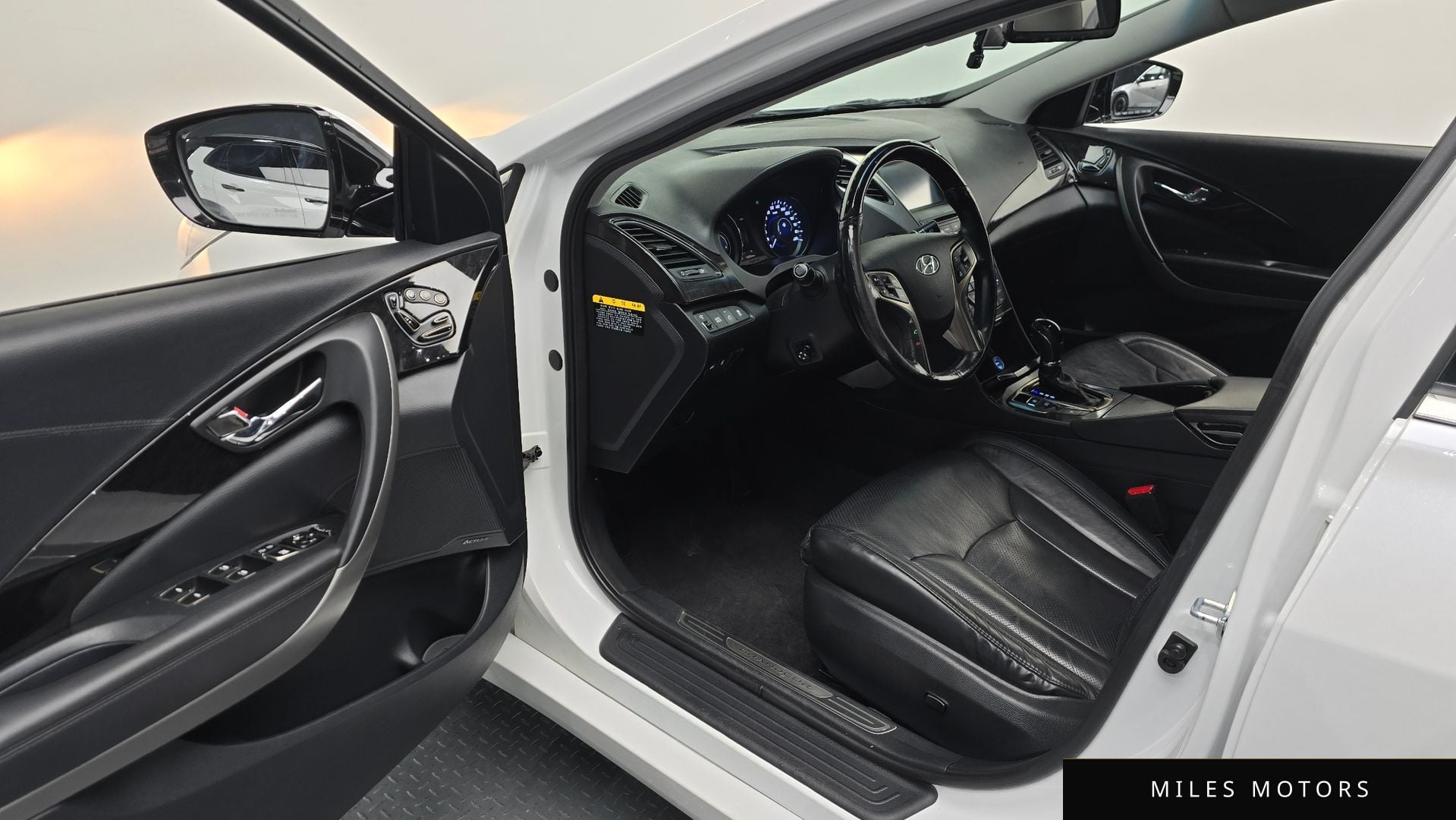 Hyundai 그랜저 HG 하이브리드 2015 — миниатюра 11