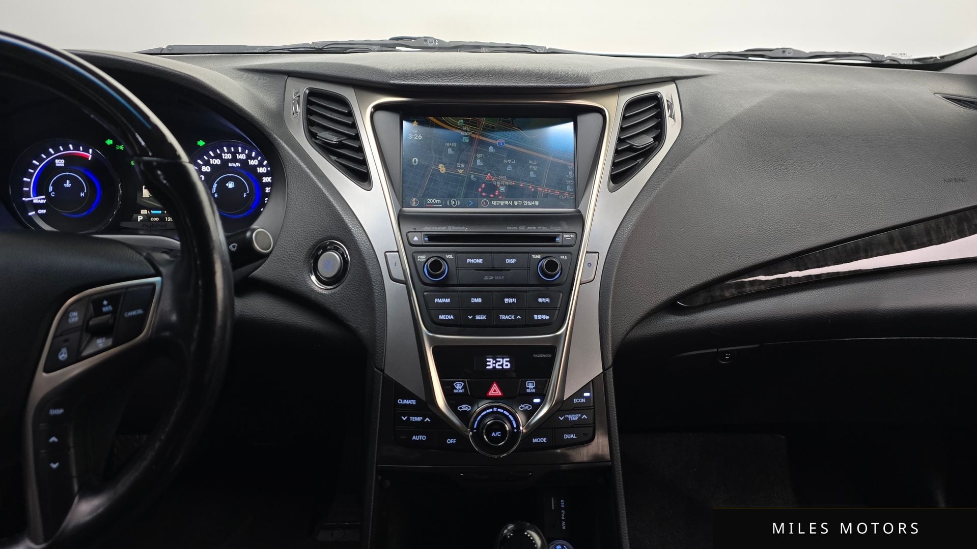 Hyundai 그랜저 HG 하이브리드 2015 — миниатюра 15