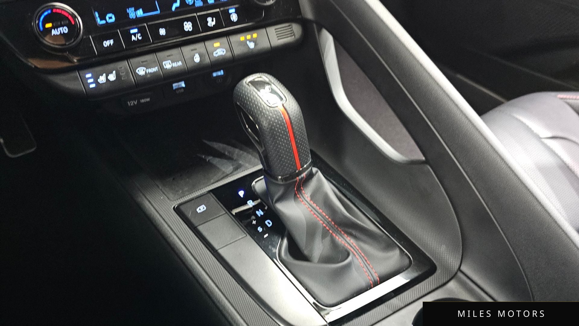 Hyundai AVANTE 2022 — миниатюра 9