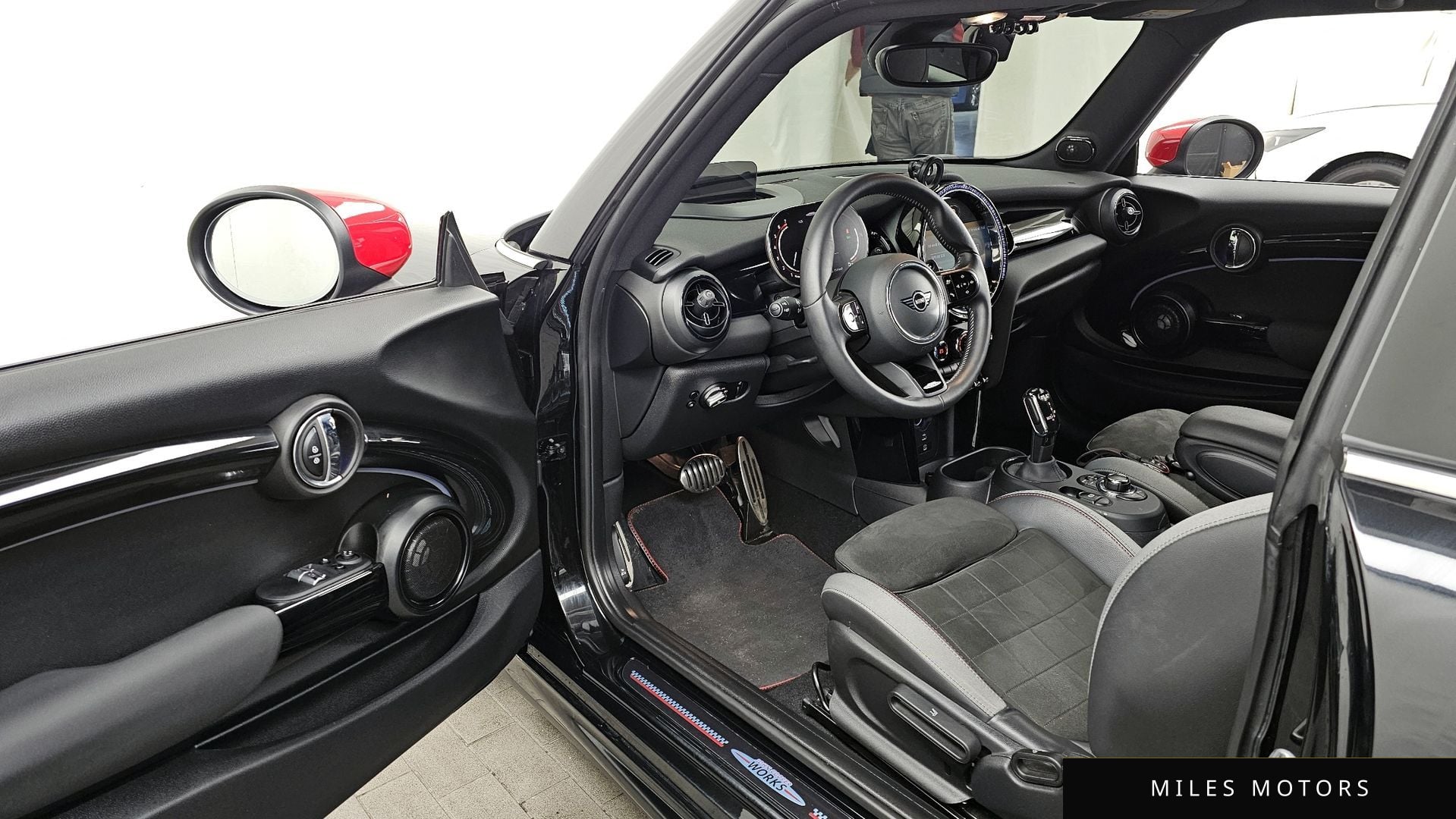 MINI Cooper S 2023 — миниатюра 10