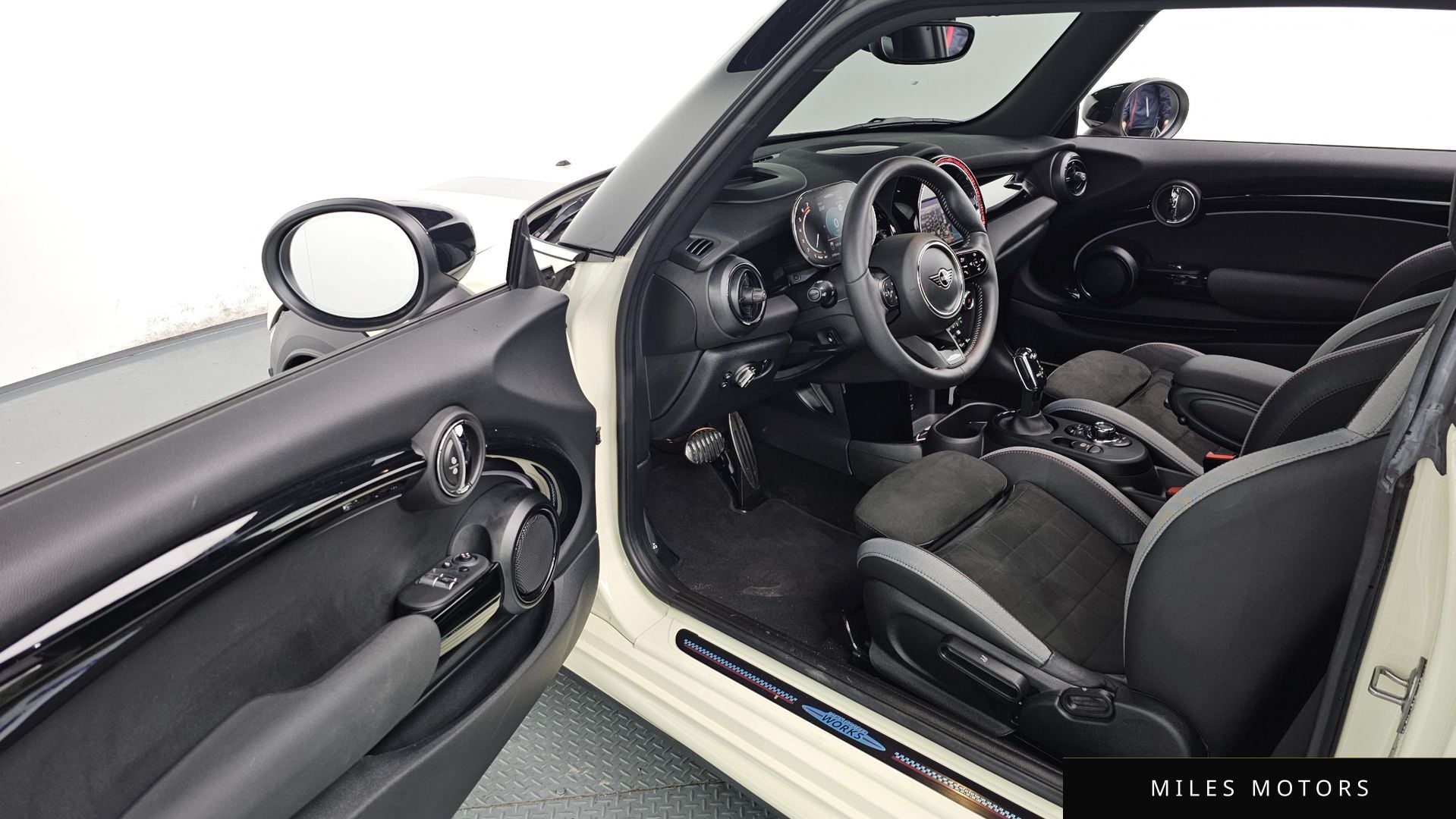 MINI 쿠퍼 S 2022 — миниатюра 11