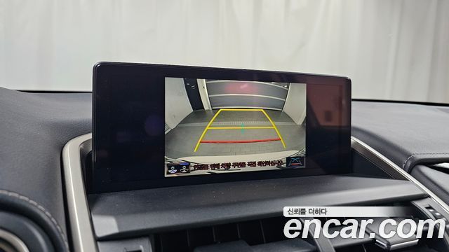 Лексус NX300h 2019 — миниатюра 17