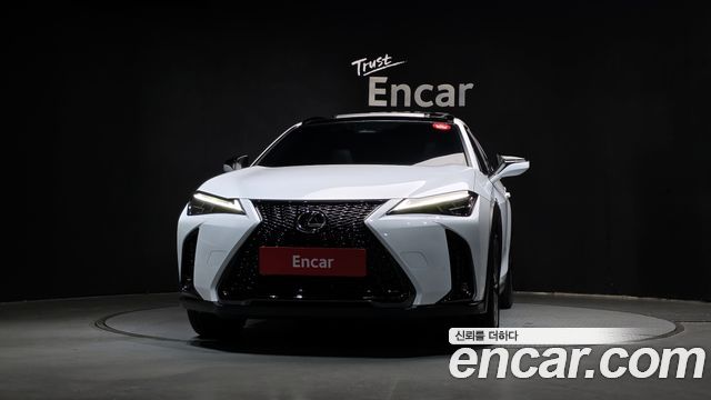 Лексус UX300h 2025 — миниатюра 3