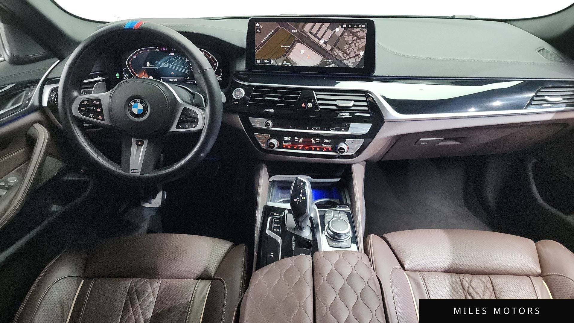 BMW 5 Series (G30) 2022 — миниатюра 7