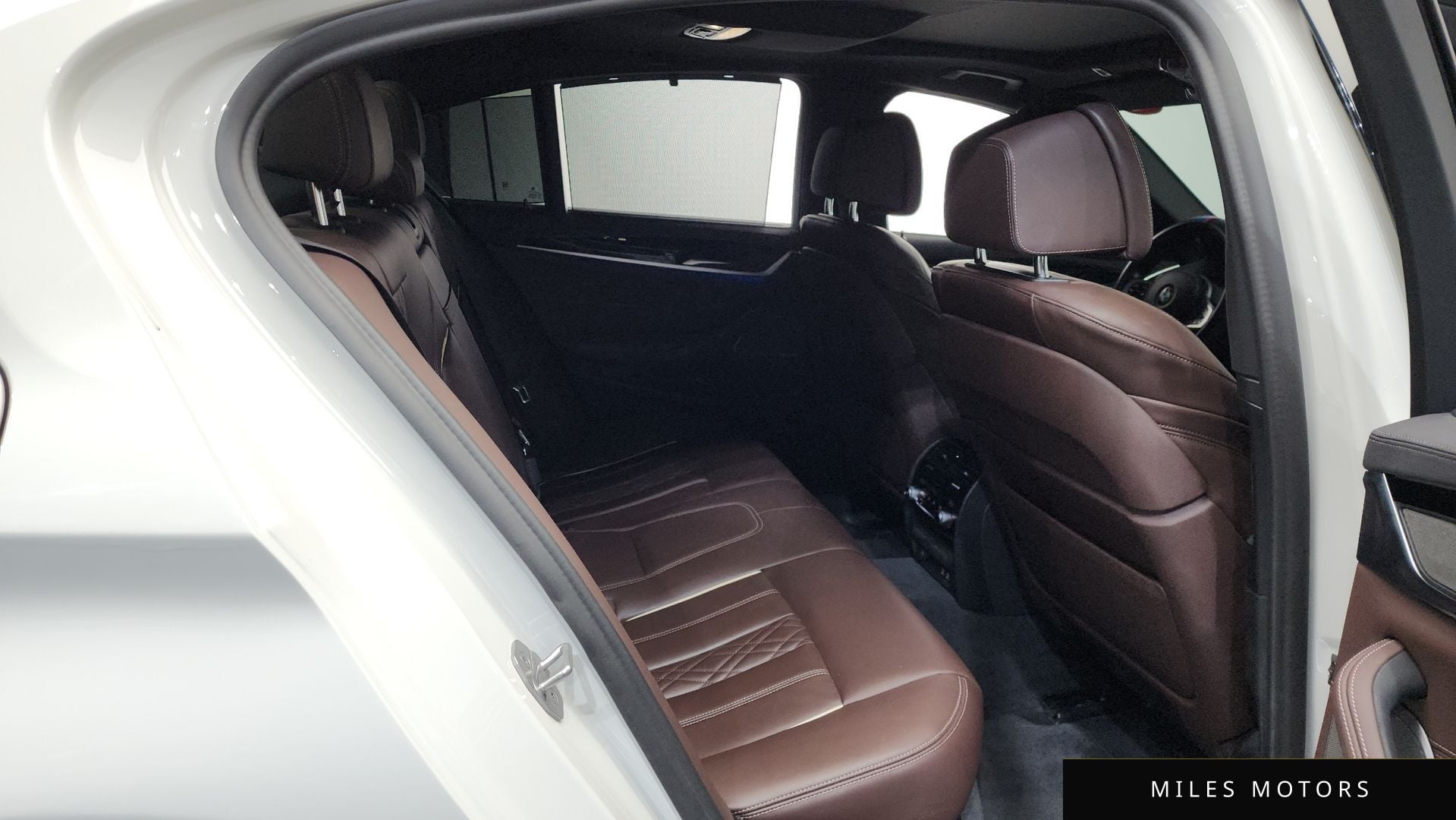 BMW 5 Series (G30) 2022 — миниатюра 12