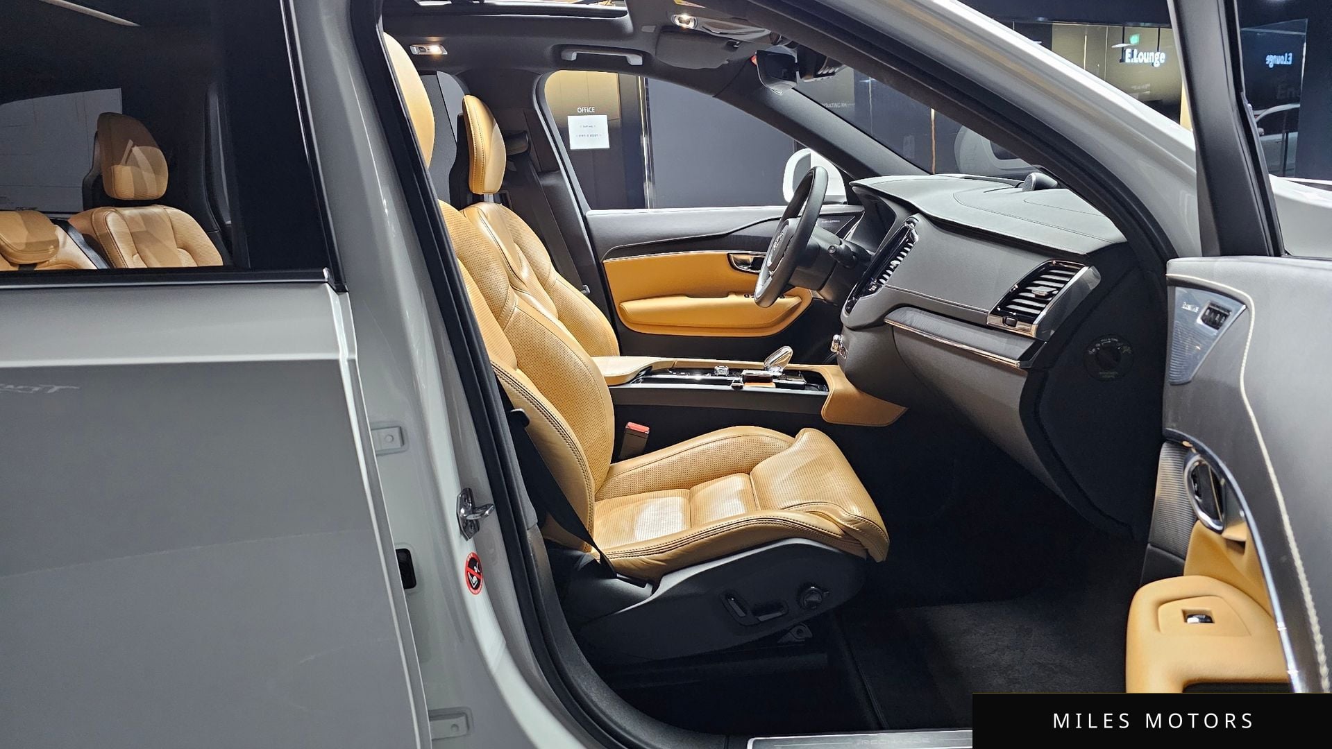 Volvo XC90 2021 — миниатюра 10