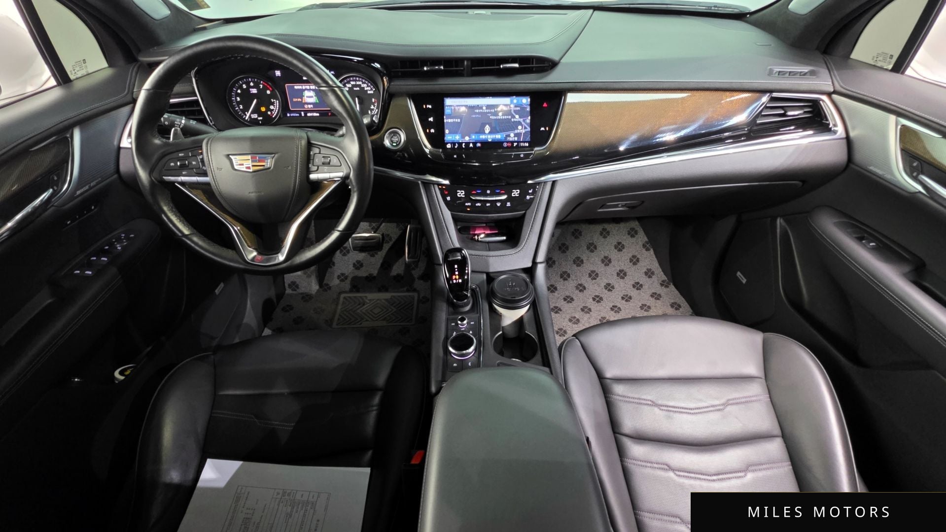 Cadillac XT6 2023 — миниатюра 7