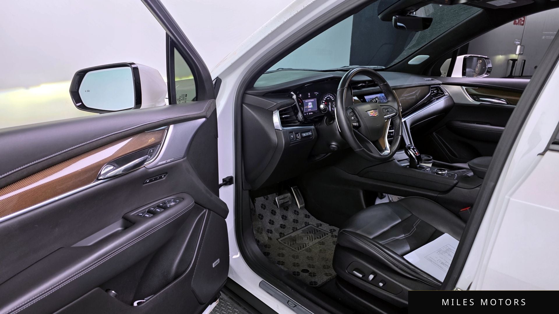 Cadillac XT6 2023 — миниатюра 10