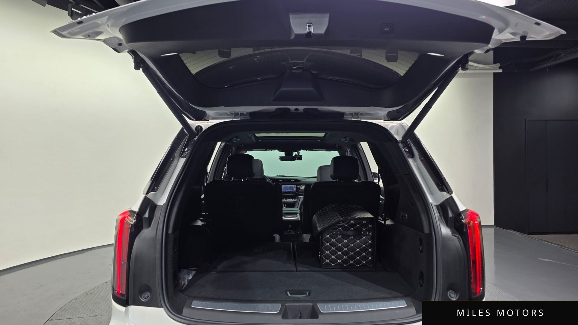 Cadillac XT6 2023 — миниатюра 20