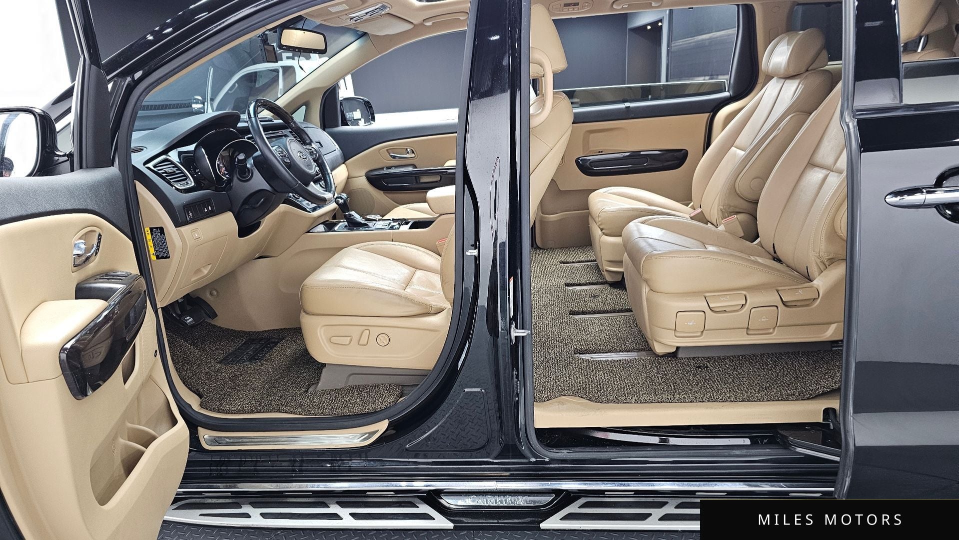 Kia Canival 2016 — миниатюра 10